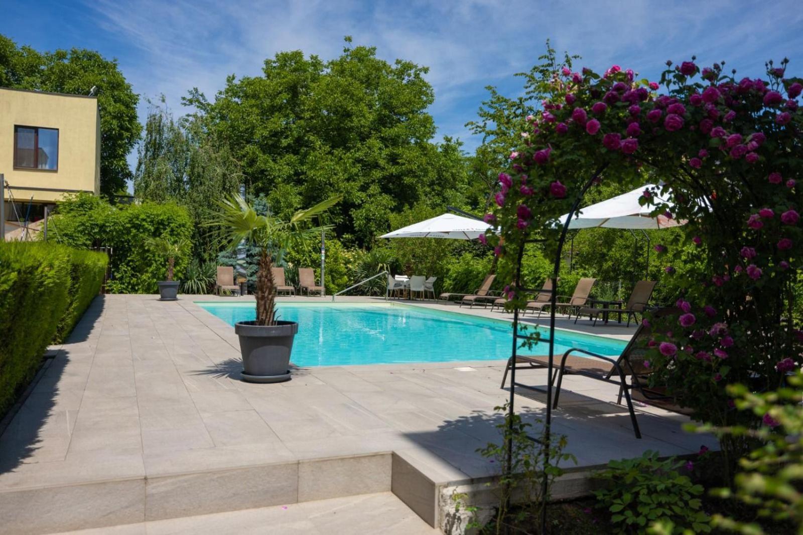 Hotel Perla ทิมิชัวรา ภายนอก รูปภาพ