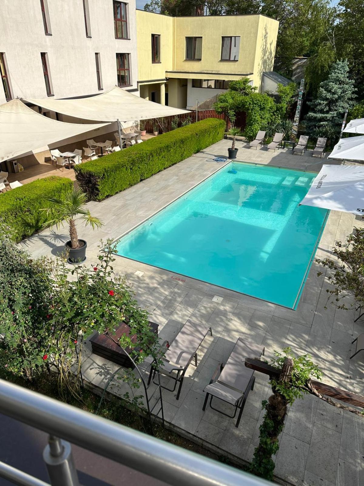Hotel Perla ทิมิชัวรา ภายนอก รูปภาพ