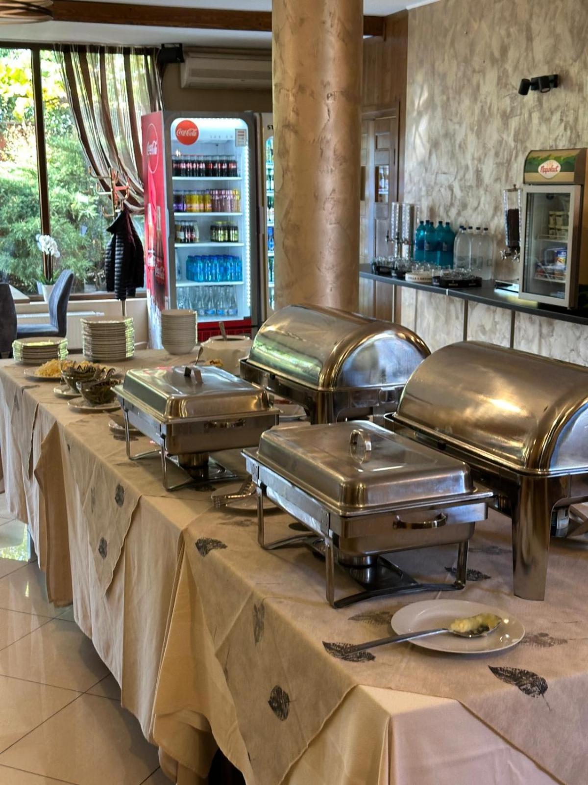 Hotel Perla ทิมิชัวรา ภายนอก รูปภาพ
